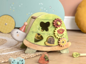 Moulin Roty - A három kisnyuszi - Fa készségfejlesztő játék - teknős