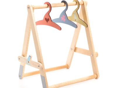 Ruhafogas 3 vállfával - Clothes Rack and 3 hangers